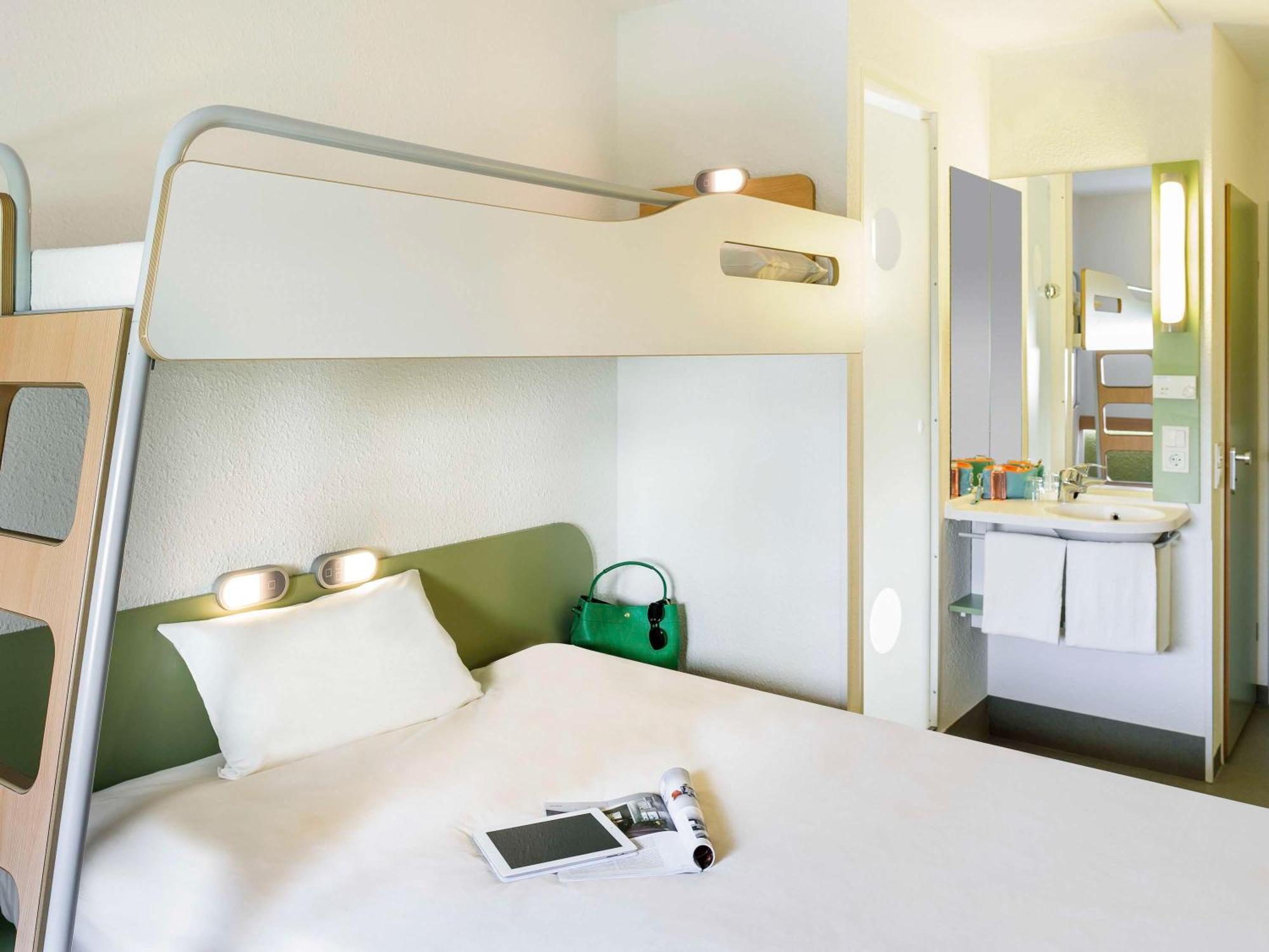 Ibis Budget Lons le Saunier - A39 HOTEL CLIMATISE Exterior foto